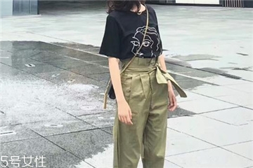 褲子發霉還能穿嗎？發霉的褲子要扔掉嗎？