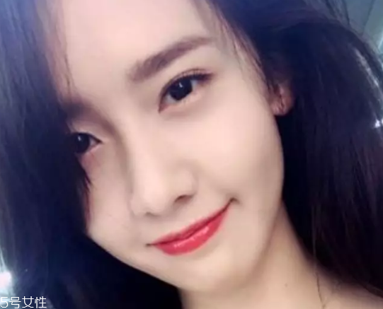 下眼影顯臟怎么辦？下眼影怎么畫不突兀？