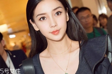染發(fā)染到皮膚怎么清洗？這樣處理就對了