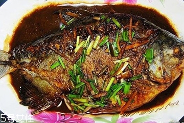鳊魚和羅非魚的區別