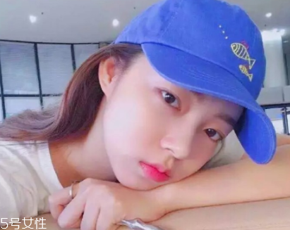 割雙眼皮和埋線哪個貴 看不同醫院和醫生