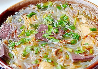 鴨血粉絲湯是不是發物 鴨血粉絲湯不是發物