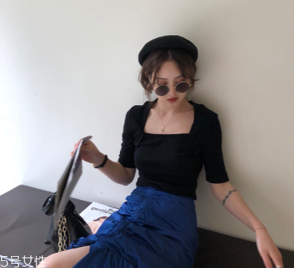 短上衣怎么搭配下裝 低調炫腹又拽又酷