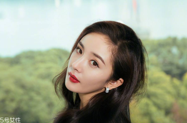 美瞳環狀花紋適合什么人 基礎日常很百搭