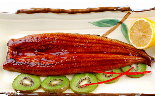 鰻魚為什么那么貴 因為營養價值高