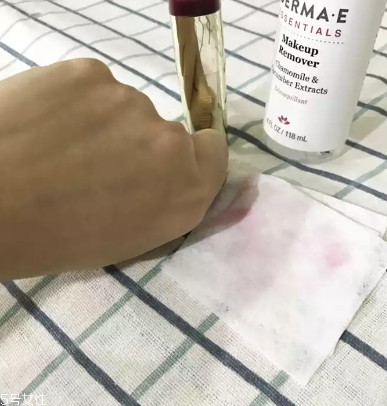 德瑪依卸妝水怎么樣 可以媲美貝德瑪的卸妝水
