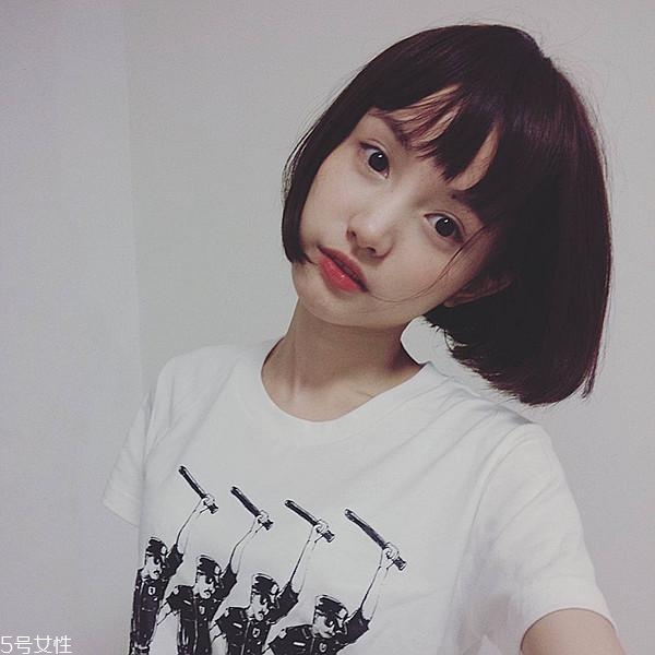 線條燙適合染什么發色 線條燙短發圖片大全