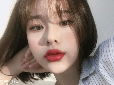 雙下巴吸脂手術安全嗎？