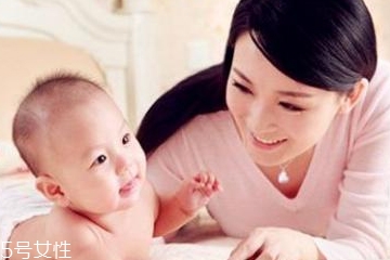 坐月子期間能上網嗎?坐月子上網注意事項