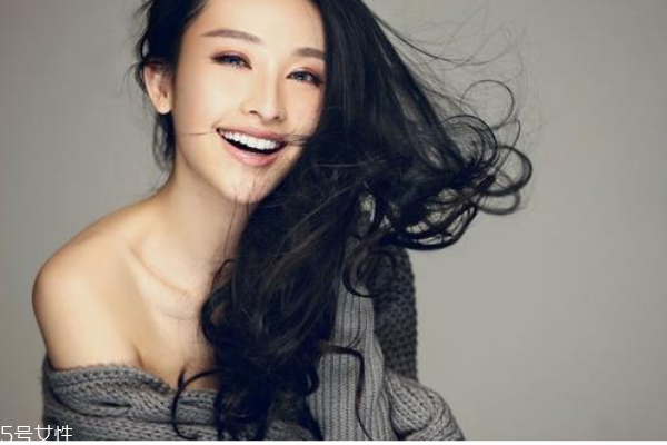 頭上長痘痘是什么原因 預防額頭長痘痘小偏方