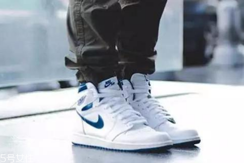 aj1怎么搭配 潮人必備戰靴