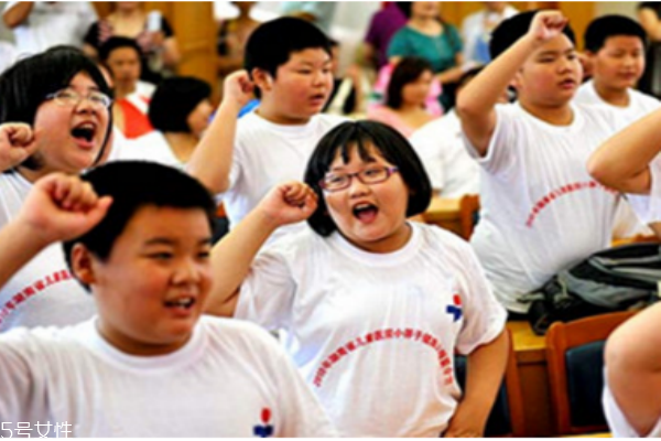 應該注意小孩脂肪和膽固醇的攝取量嗎？