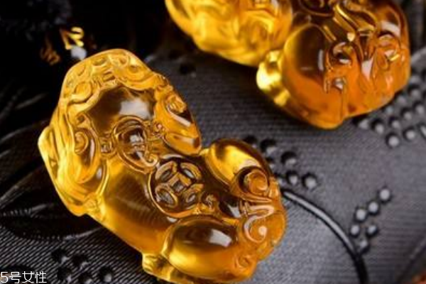 黃水晶貔貅價格 要看水晶品質