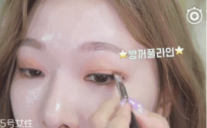 單眼皮內雙怎么畫眼妝 內雙眼妝畫法步驟圖解