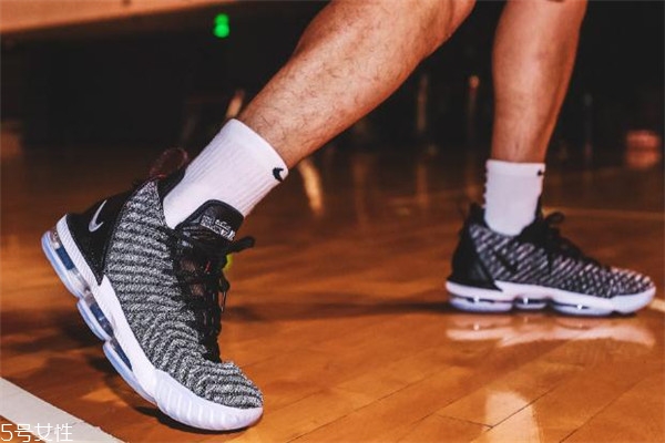 nike lebron 16詹姆斯16實戰測評 很有看點