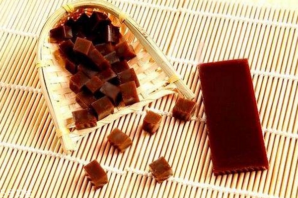 阿膠為什么不能用鐵鍋 鐵鍋性質不穩定
