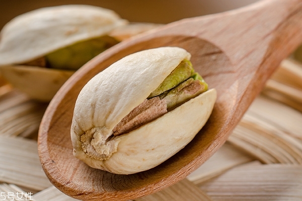 開(kāi)心果為什么不能多吃 多吃有害處