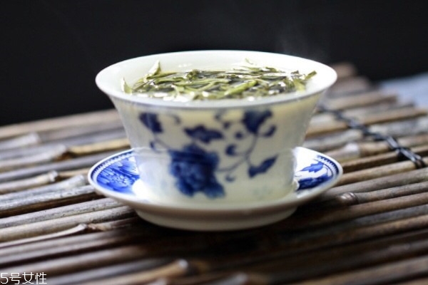 白茶是發酵茶嗎 屬于微發酵茶