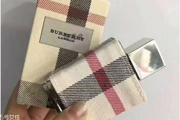 巴寶莉香水哪款好聞 burberry巴寶莉香水這幾款最經典