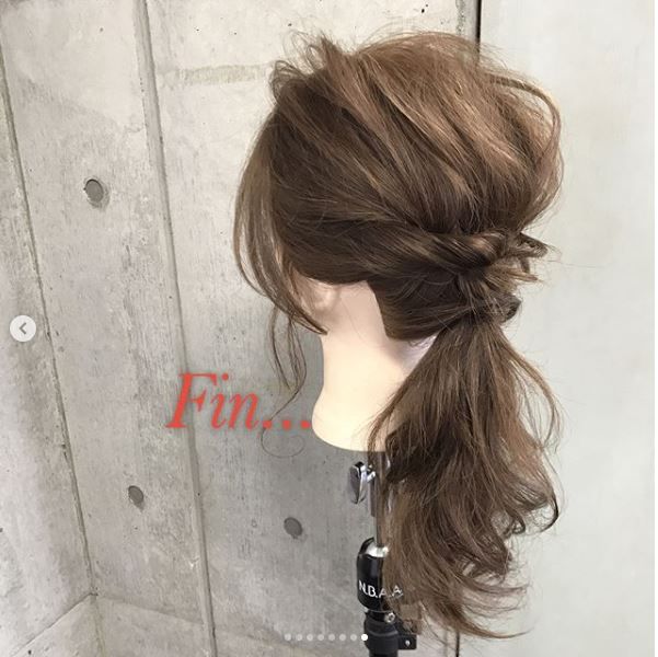 10種簡單清爽的發型女教程