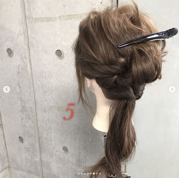10種簡單清爽的發型女教程
