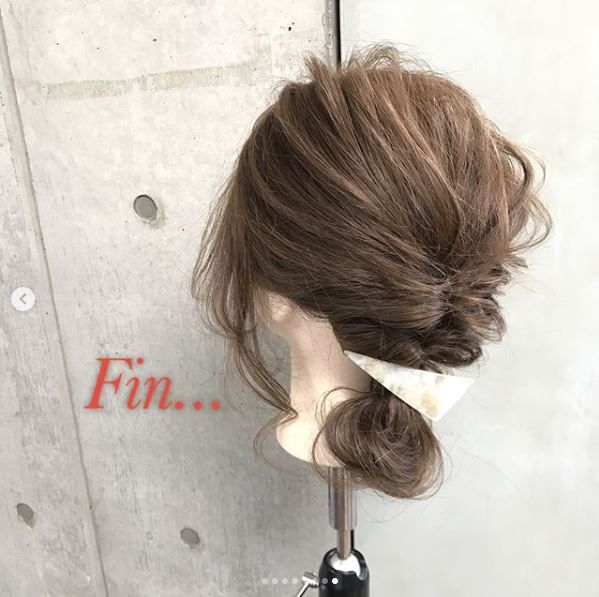 10種簡單清爽的發型女教程