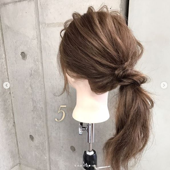 10種簡單清爽的發型女教程