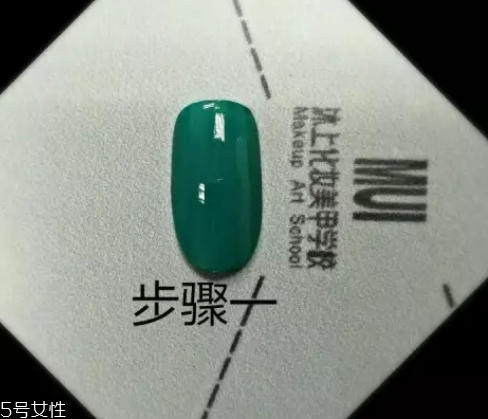 5款時髦格紋美甲圖片 擁有精致都市白領氣質