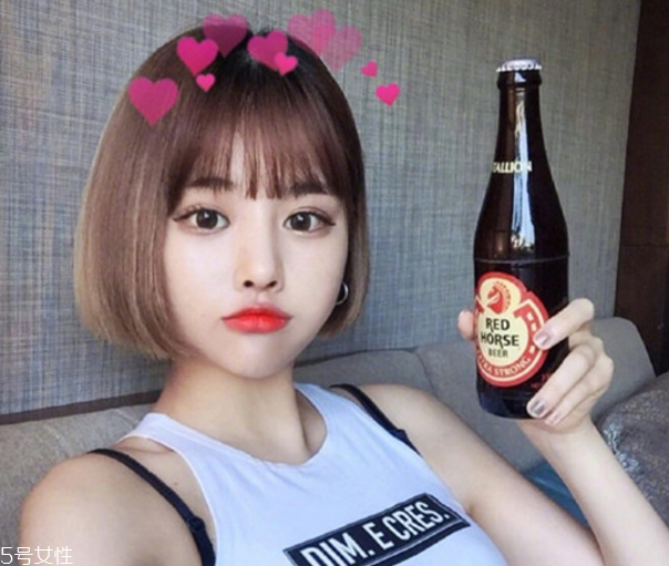 短發燙染什么樣的造型好看 不燙不染的女生短發發型