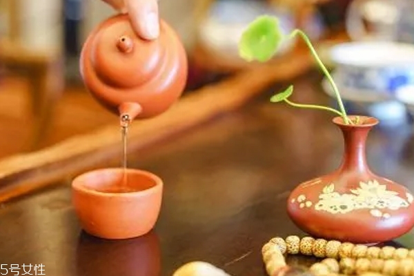 喝茶后身體發熱好嗎 茶葉發熱原因