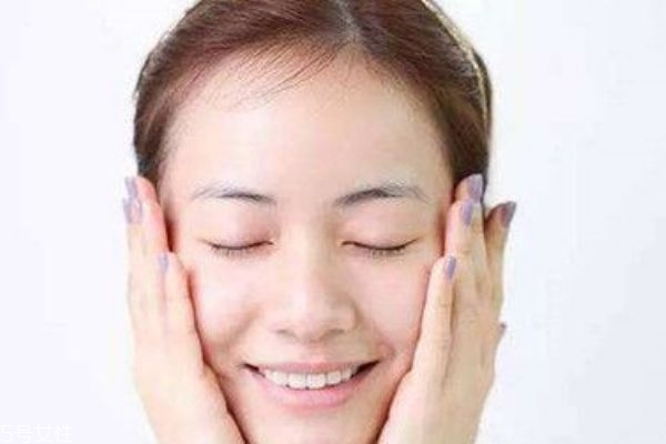 面部角質多久去一次 教你如何自制去角質
