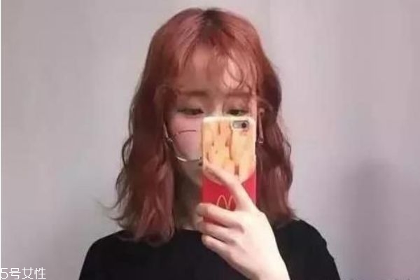 齊肩短發燙什么卷好看 齊肩發這樣弄最好看