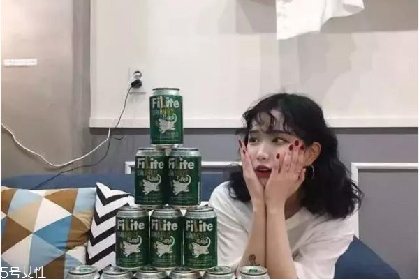 齊肩短發燙什么卷好看 齊肩發這樣弄最好看