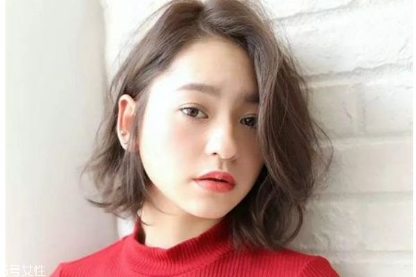 齊肩短發燙什么卷好看 齊肩發這樣弄最好看