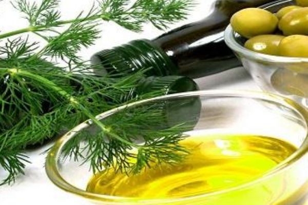 食用的橄欖油可以護膚嗎 食用橄欖油和護膚橄欖油的區別