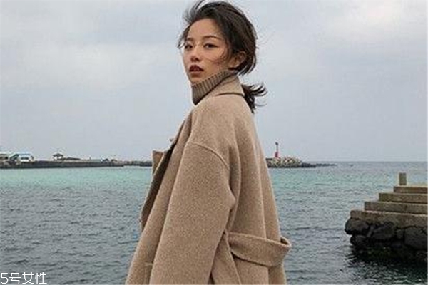 澳毛大衣一般多少錢 根據澳毛品質決定