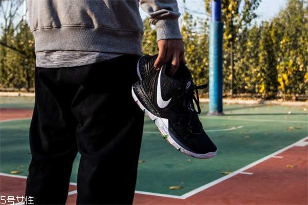 nike kyrie 5歐文5實戰測評 不能錯過的上腳報告