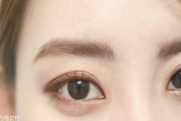 怎么畫偽素顏持久裸妝 初學者必備日常妝容