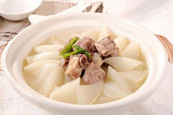 冬天喝什么湯滋潤 適合冬季喝的養生湯