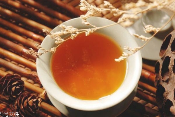 喝黑茶的好處和壞處 關(guān)于黑茶的認(rèn)識誤區(qū)