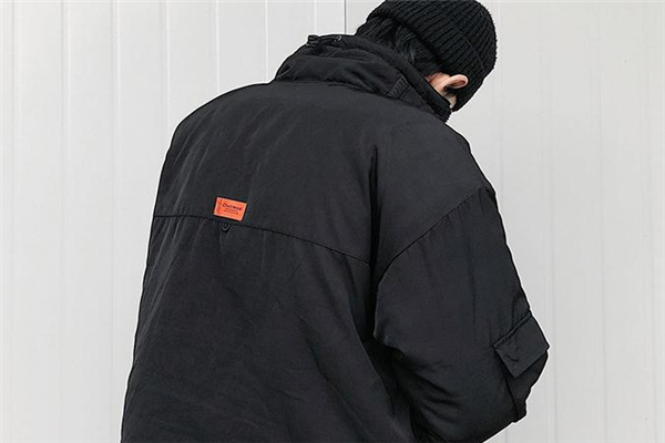防寒服和羽絨服哪個好 兩者有這些區別