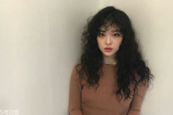 羊毛卷和泡面卷的區別 羊毛卷適合什么臉型