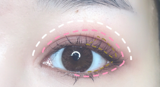 稚優泉十色眼影畫法 稚優泉十色眼影教程