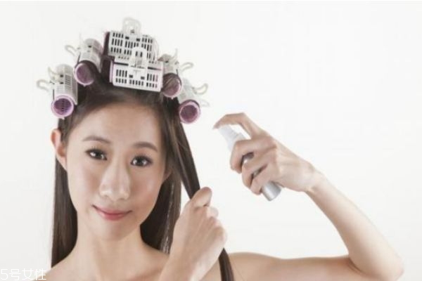 燙發后掉頭發的原因是什么 燙發后的注意事項