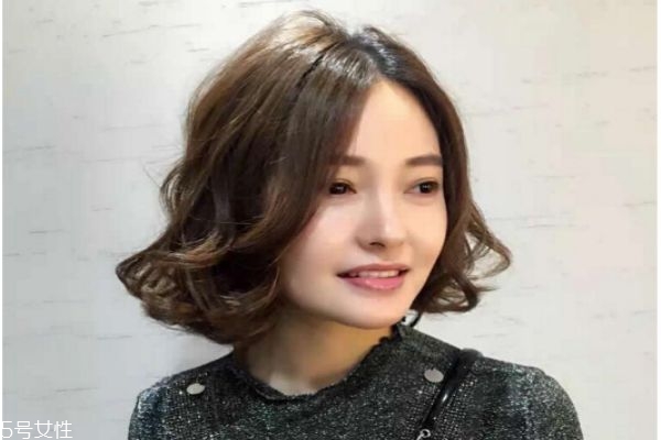 燙染完頭發如何護理 這些小技巧你要掌握