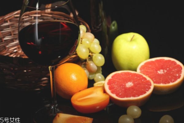 紅酒為什么能美容 紅酒美容養顏方法
