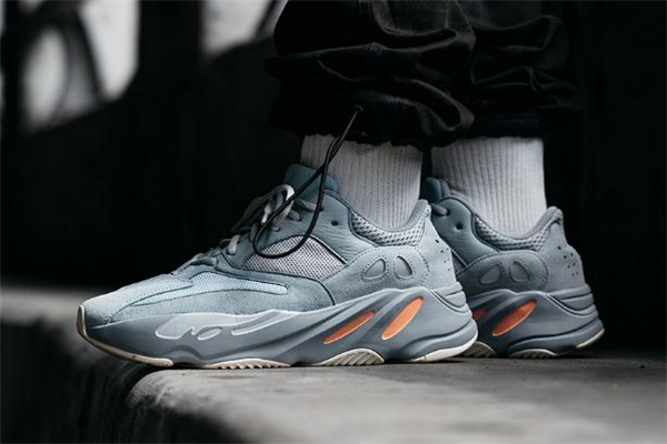 yeezy 700 inertia什么時候發售 實物首次曝光