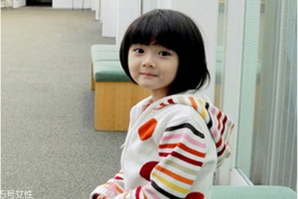 小女孩短發發型 兒童短發發型圖片