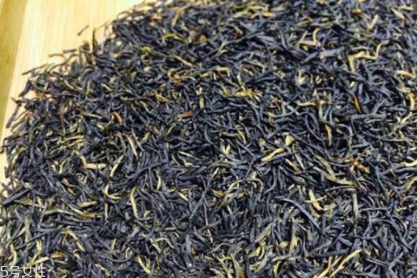 正山小種屬于巖茶么 如何鑒別正山小種的優劣