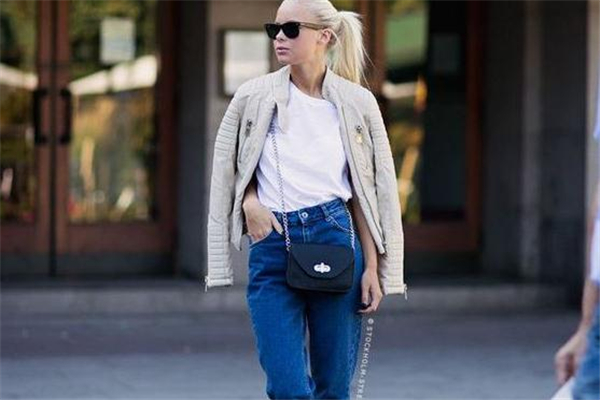 mom jeans是蘿卜褲嗎 mom jeans和蘿卜褲的區別